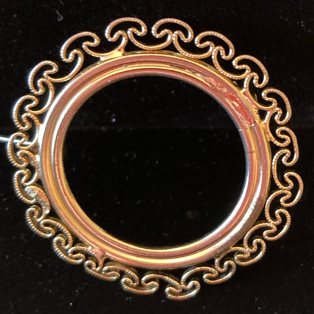 Gold Plated Filigree Circle Pin-Vintage *Free With Purchase